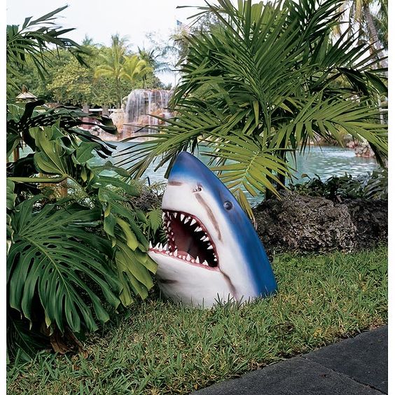Weather-Resistant Blue Shark Garden Sculpture - Unique Outdoor Statue for Garden Decor, 35cm x 20cm x 15cm 1