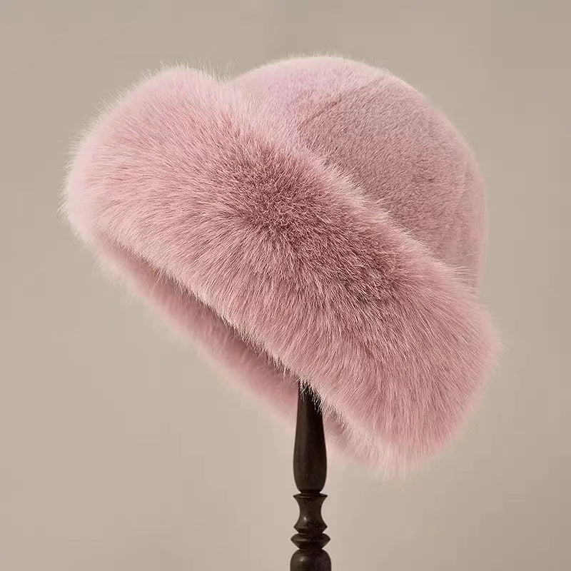 FurGlam - Elegant Fur Hat for Luxe and Style 3